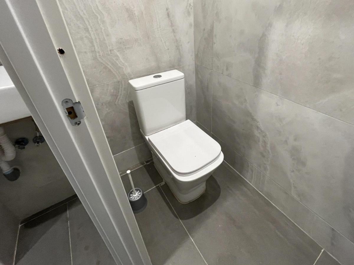 Multi Hostel Calvario Мадрид Екстериор снимка