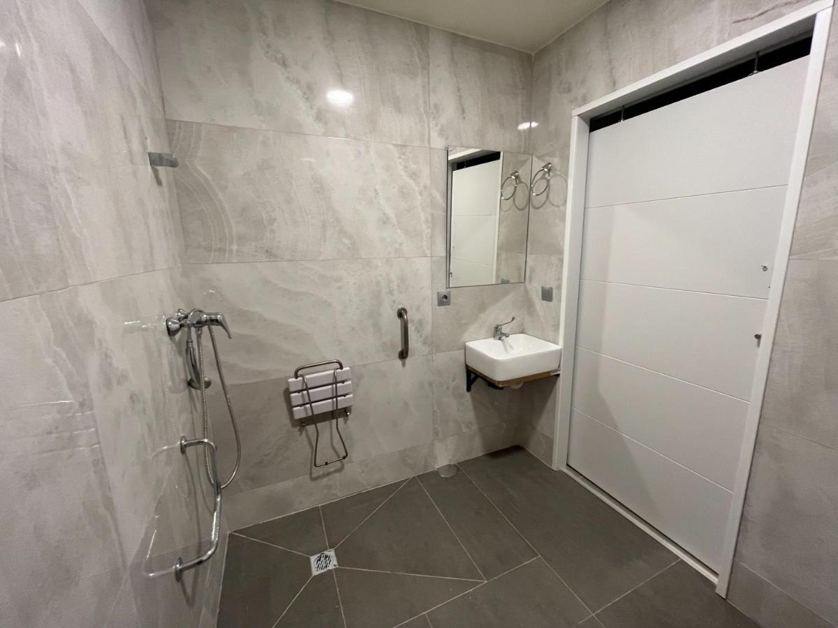 Multi Hostel Calvario Мадрид Екстериор снимка